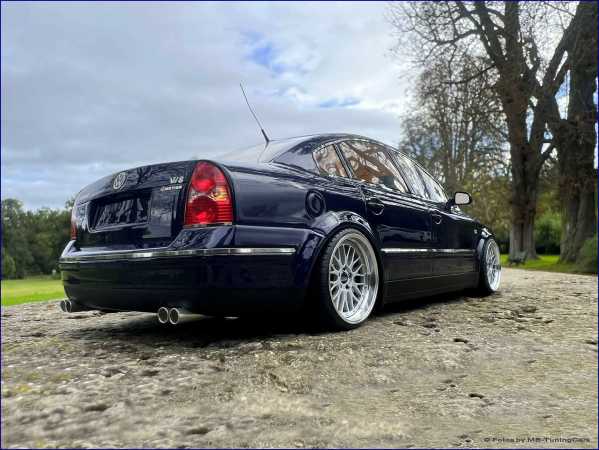 1:18 VW Passat B5 3BG W8 4 MOTION LIMO. + BBS Alu + Gravur Platte